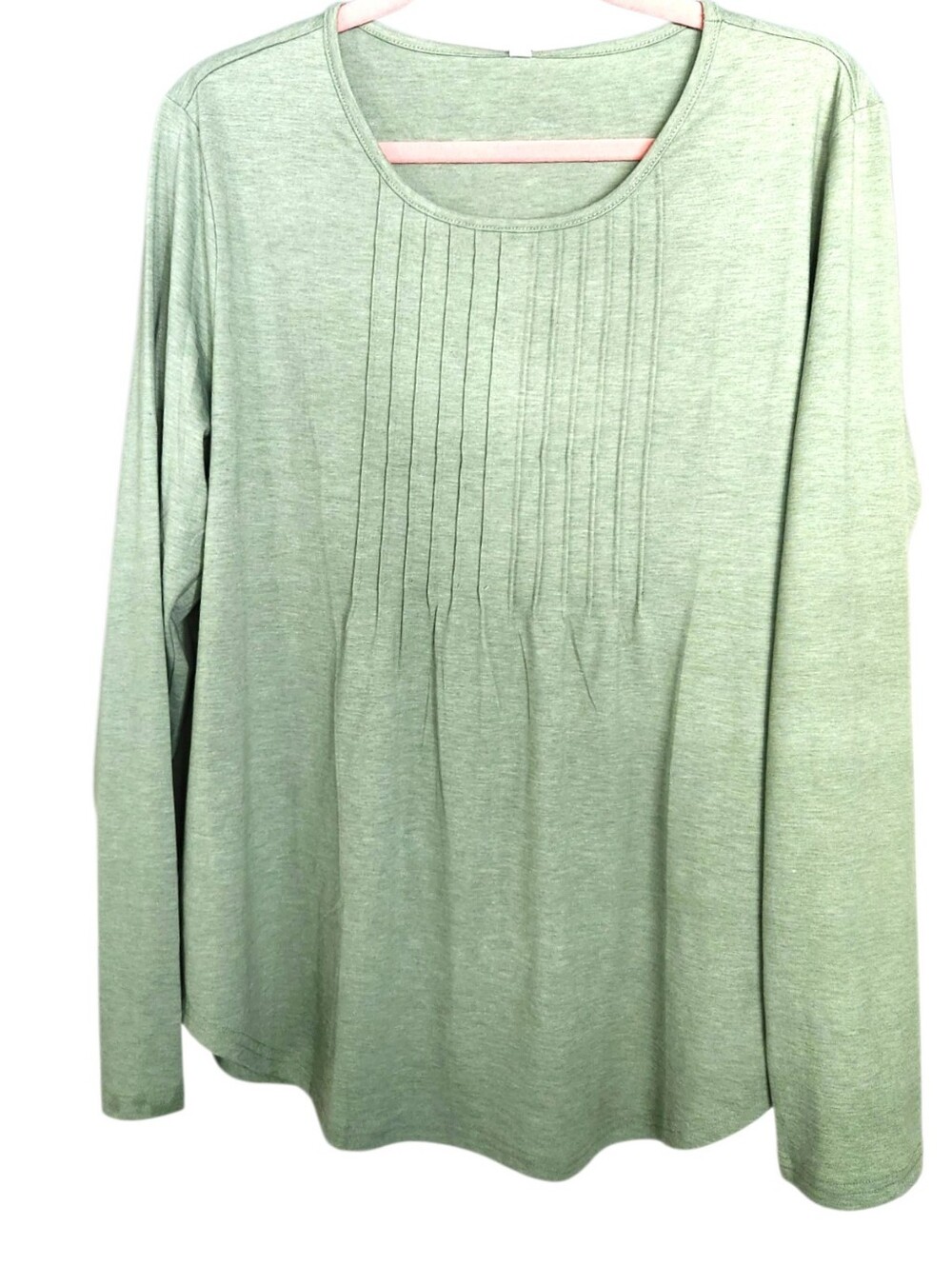 ATHMILE Women’s Long Sleeve Pintuck Front Top Scoop Neck Sage Green NWT Size XL - Picture 2 of 15